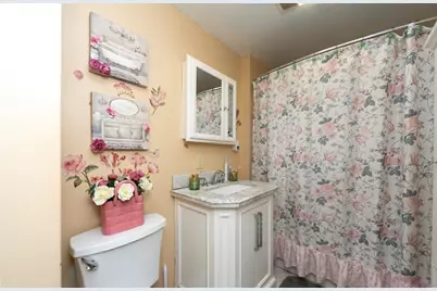 189 Oak St, Clinton, MA 01510 - Photo 24