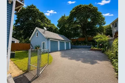 189 Oak St, Clinton, MA 01510 - Photo 30