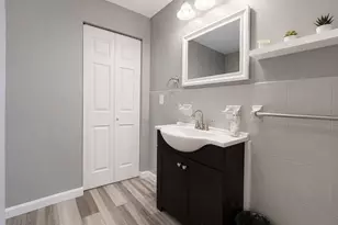 14 Newbury St, Revere, MA 02151 - Photo 12