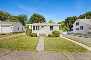 12 Billings St, Taunton, MA 02780 - Photo 2