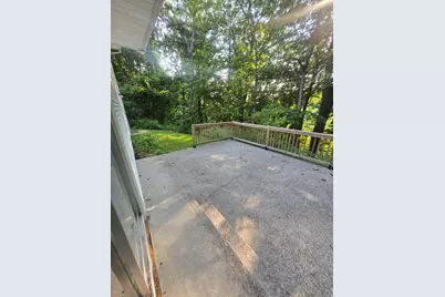 42 Iowa St, Worcester, MA 01602 - Photo 24