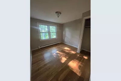 42 Iowa St, Worcester, MA 01602 - Photo 10