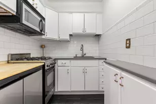 27 Bowdoin, Boston, MA 02114 - Photo 4