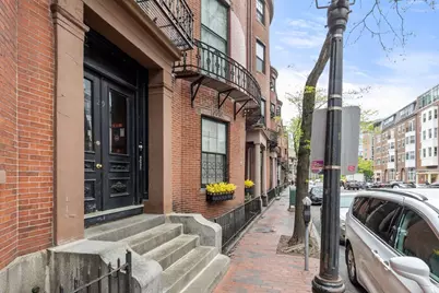 27 Bowdoin #1C, Boston, MA 02114 - Photo 20