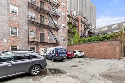 27 Bowdoin #1C, Boston, MA 02114 - Photo 16