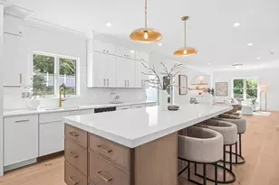 7 Hutchinson Rd, Winchester, MA 01890 - Photo 6