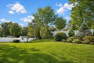 7 Hutchinson Rd, Winchester, MA 01890 - Photo 40
