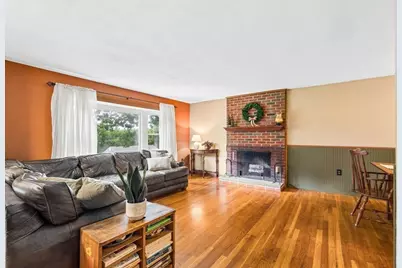 110 Fort Meadow Dr, Hudson, MA 01749 - Photo 6