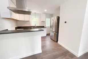 146 Hayward St, Braintree, MA 02184 - Photo 6