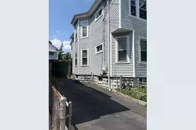 23 Parkdale St, Somerville, MA 02143 - Photo 2