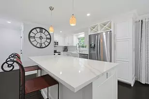 25 Fairview Rd, Framingham, MA 01702 - Photo 2
