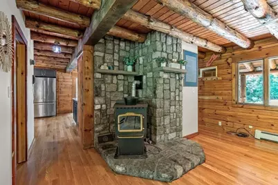 318 Circuit St, Hanover, MA 02339 - Photo 14