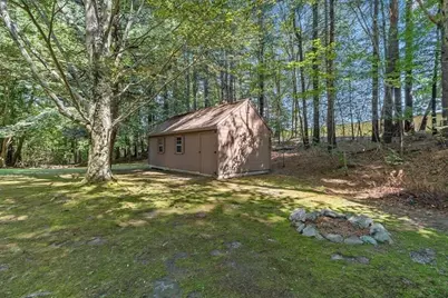 318 Circuit St, Hanover, MA 02339 - Photo 30