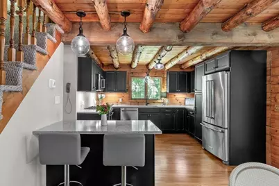 318 Circuit St, Hanover, MA 02339 - Photo 6
