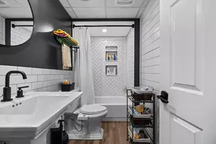 51 Glide St, Boston, MA 02122 - Photo 20