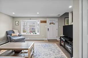 51 Glide St, Boston, MA 02122 - Photo 6