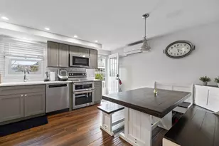 51 Glide St, Boston, MA 02122 - Photo 4