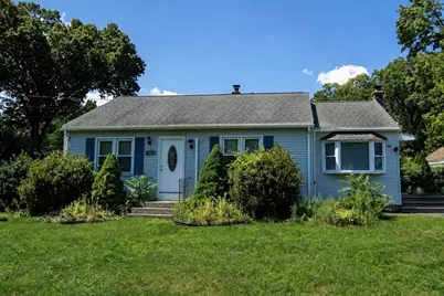 24 Herbert St, Longmeadow, MA 01106 - Photo 2