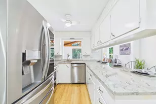 206 Lafayette St, Fall River, MA 02723 - Photo 10