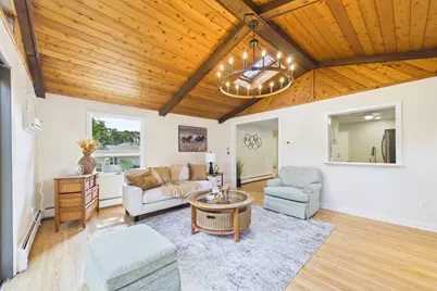 206 Lafayette St, Fall River, MA 02723 - Photo 6