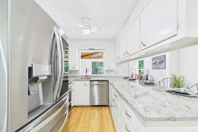 206 Lafayette St, Fall River, MA 02723 - Photo 10