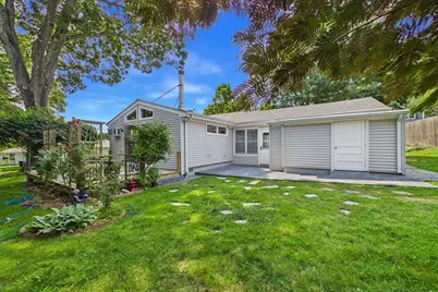 206 Lafayette St, Fall River, MA 02723 - Photo 24