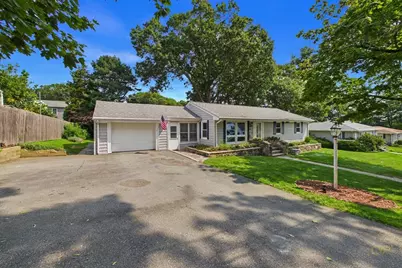 206 Lafayette St, Fall River, MA 02723 - Photo 2