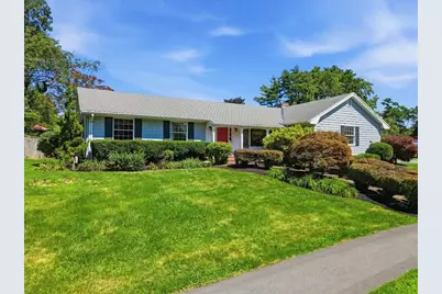 26 Hanover. Street, Newbury, MA 01951 - Photo 2