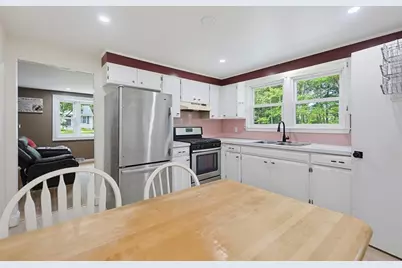 304 Primrose Hill Rd, Dracut, MA 01850 - Photo 6