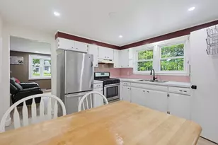 304 Primrose Hill Rd, Dracut, MA 01850 - Photo 6