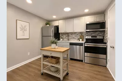 127 King St #209, Franklin, MA 02038 - Photo 6