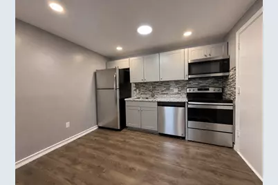127 King St #209, Franklin, MA 02038 - Photo 8