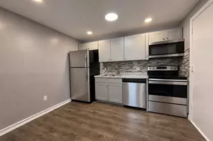 127 King St, Franklin, MA 02038 - Photo 8