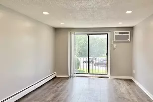 127 King St, Franklin, MA 02038 - Photo 4