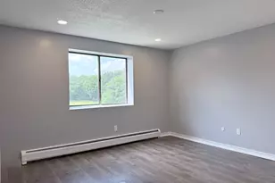 127 King St, Franklin, MA 02038 - Photo 12