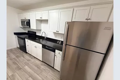270 Quarry St #30, Quincy, MA 02169 - Photo 2