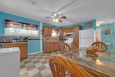 10 Union St, Southbridge, MA 01550 - Photo 8