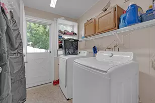 10 Union St, Southbridge, MA 01550 - Photo 16