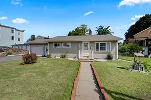 10 Union St, Southbridge, MA 01550 - Photo 1