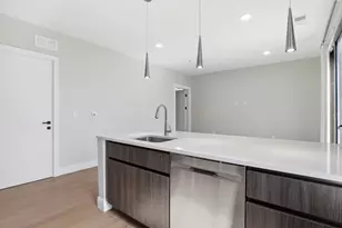 9 Central St, Somerville, MA 02143 - Photo 2