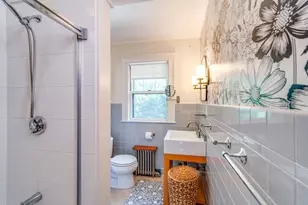 116 Pleasant St, Holyoke, MA 01040 - Photo 24