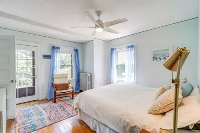 116 Pleasant St, Holyoke, MA 01040 - Photo 18