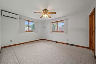 71 Hamilton St, Saugus, MA 01906 - Photo 12