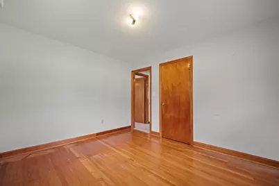 71 Hamilton St, Saugus, MA 01906 - Photo 14