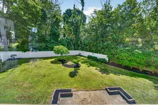 42 Bickford St, Lynn, MA 01904 - Photo 4