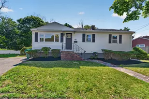 42 Bickford St, Lynn, MA 01904 - Photo 1