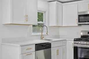 42 Bickford St, Lynn, MA 01904 - Photo 6