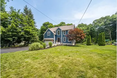 25 Essex St, Middleton, MA 01949 - Photo 2