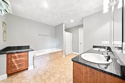 25 Essex St, Middleton, MA 01949 - Photo 20