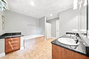 25 Essex St, Middleton, MA 01949 - Photo 20
